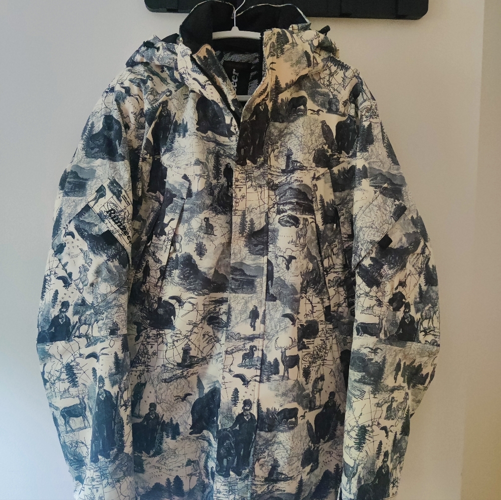 Runzeer Black and Silver Jacket